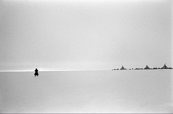 017_claudine_doury_theredlist