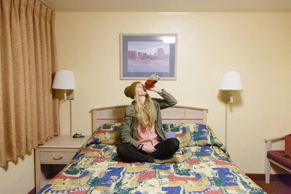 Laura Austin dans un motel, lorsqu'elle a pour la première fois décidé de voyager seule.