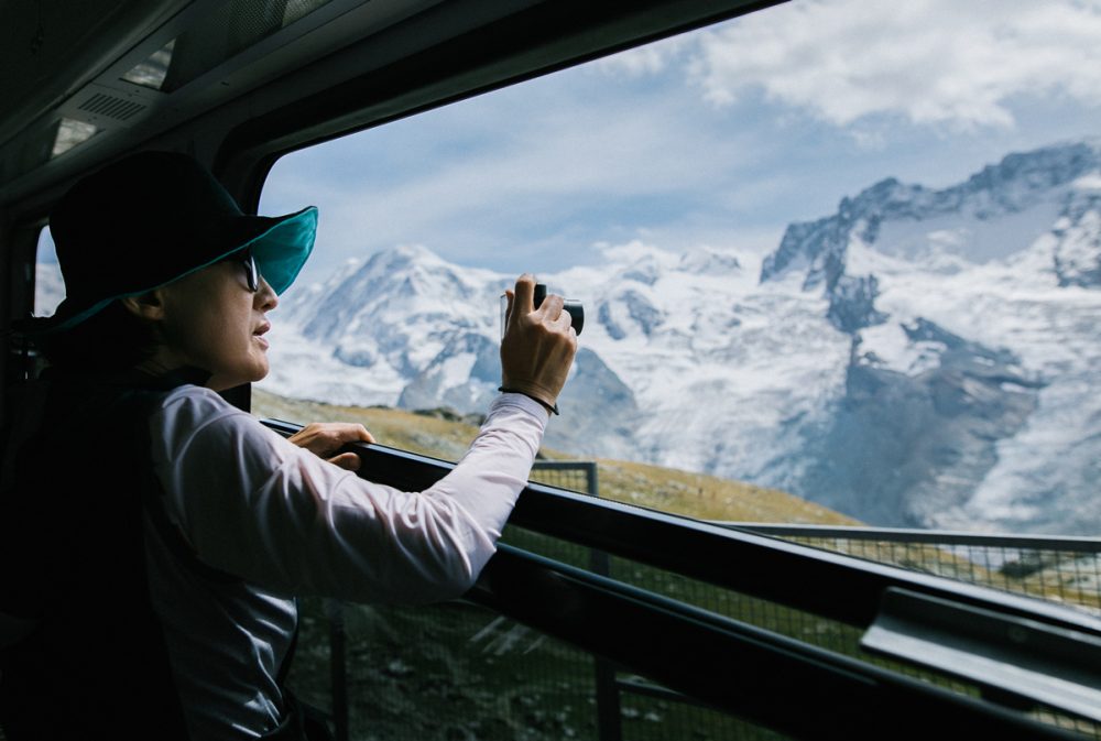 Le guide ultime de la Suisse, c'est beaucoup de paysages de montagne.