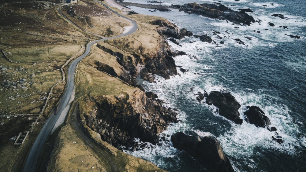 image d'un road-trip en Irlande dans le comté de Mayo.