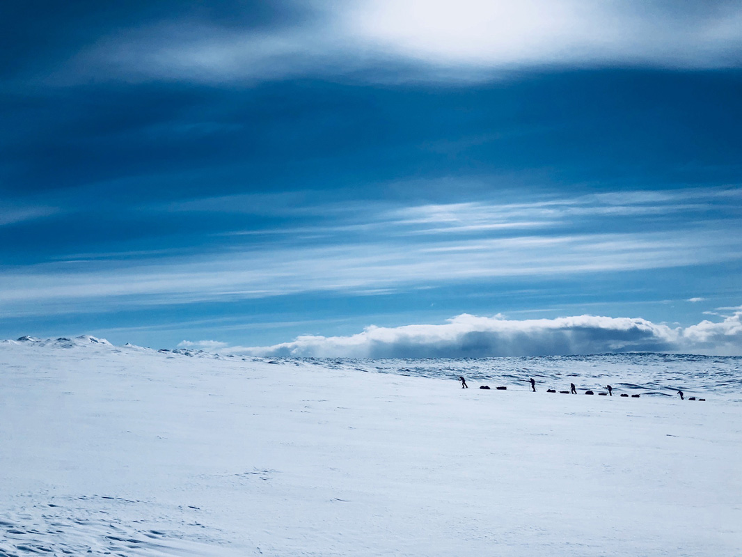 Une traversée du Groenland à pied, d’Ouest en Est ! Par Maxime Lainé LesOthers-Maxime-Lainé-aventure-traversée-groenland2