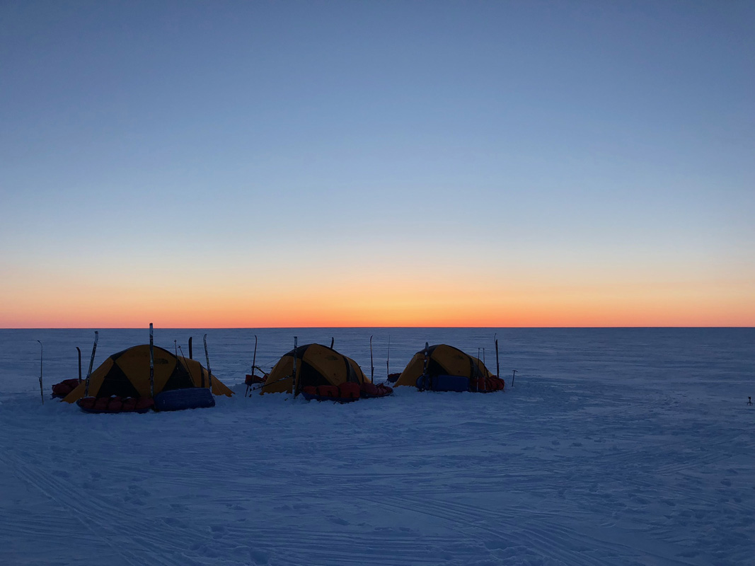 Une traversée du Groenland à pied, d’Ouest en Est ! Par Maxime Lainé LesOthers-Maxime-Lainé-aventure-traversée-groenland8