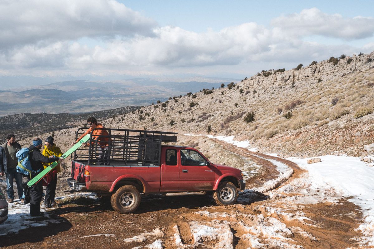 Jeep utilisée pour faire ce trip de ski de randonnée  au Liban.