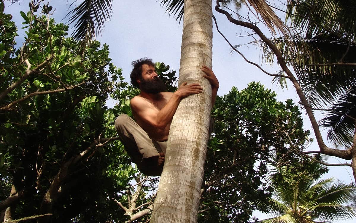 Xavier Rosset décide de vivre 300 jours de solitude sur île déserte dans l'archipel des Tonga