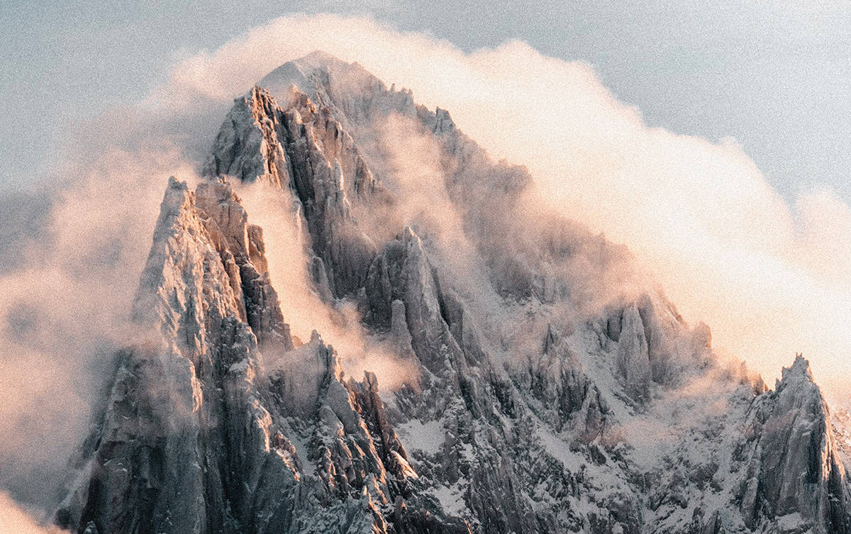 Gaëlle Cavalié, une alpiniste coincée 4 jours au sommet de l'Aiguille Verte