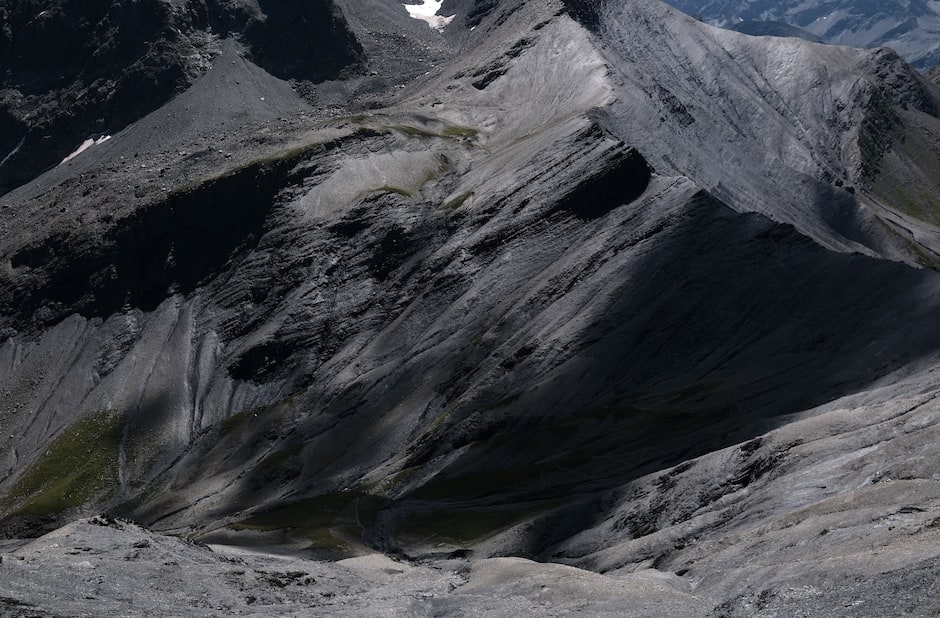 Le massif des Écrins compte de nombreux sommets au dessus de 3000 mètres