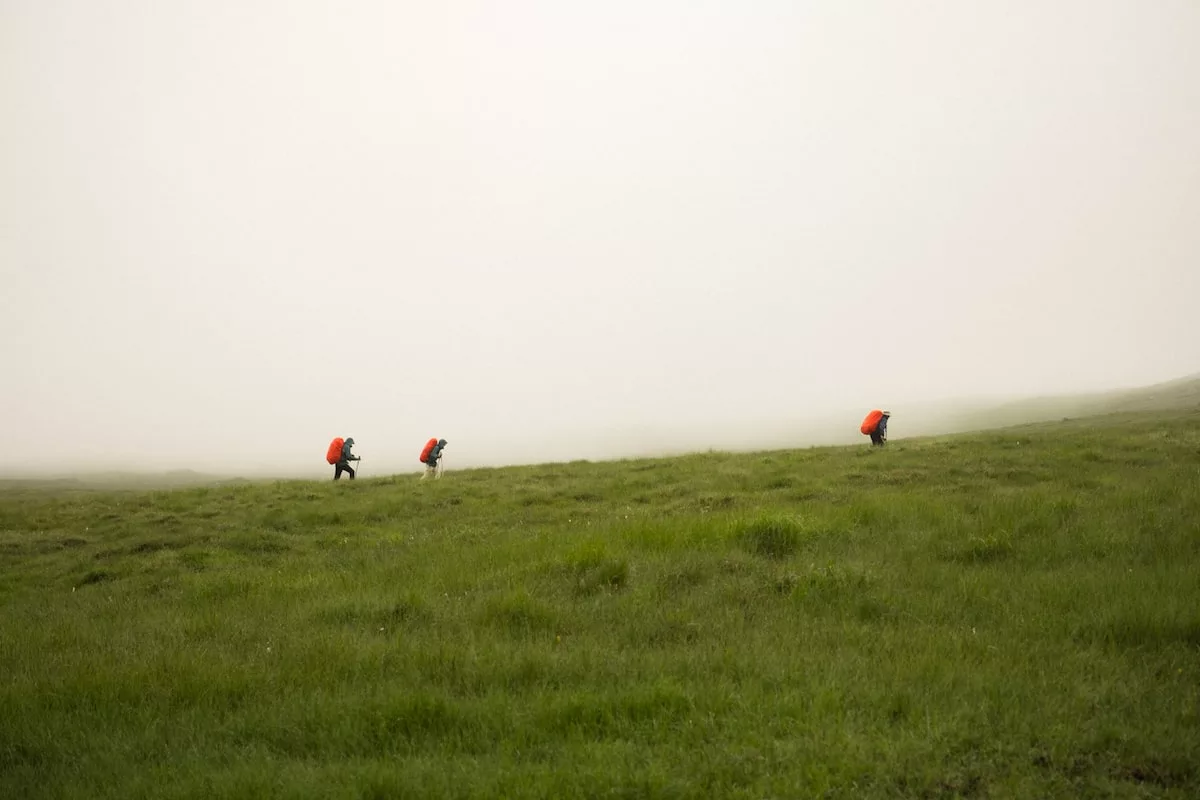 Sur cette randonnée sur le Cape Wrath Trail, on traverse la brume.